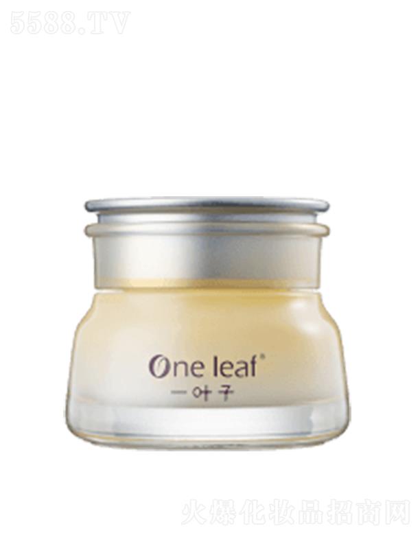 �Ϻ��������yƷ�ɷ����޹�˾��һ�~��ѩ��ˮ��(r��n)������]˪