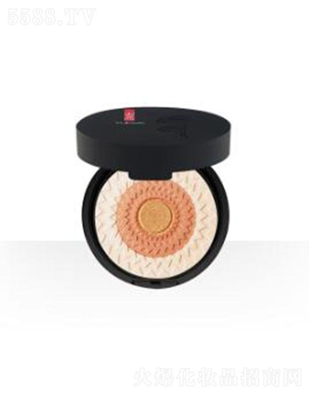 �����`֥���C(j��)�Ú�ɫ���t������ �Ƀ�(n��i)���B(y��ng)�Ú�ɫ