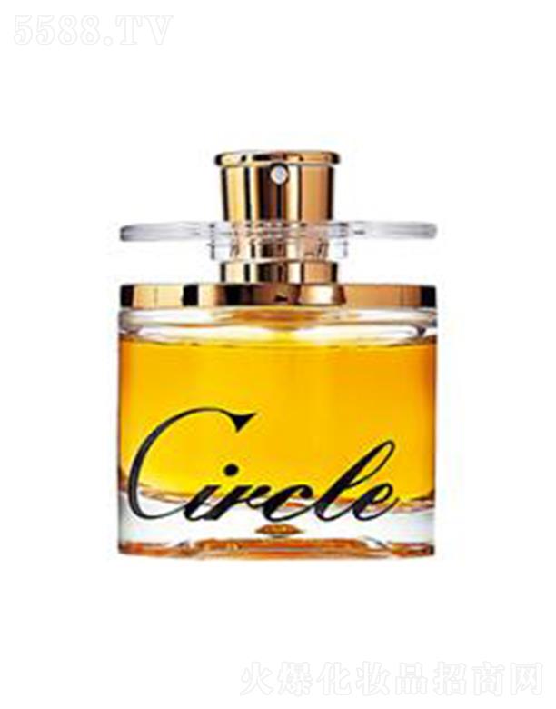 ���D�ńӽ�