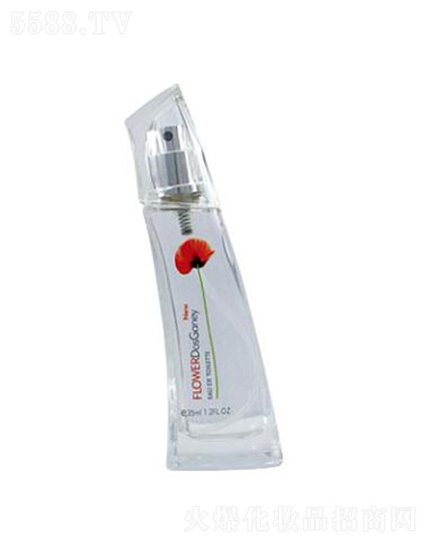 ��˹����һ֦����ˮ��õ��ɫ��